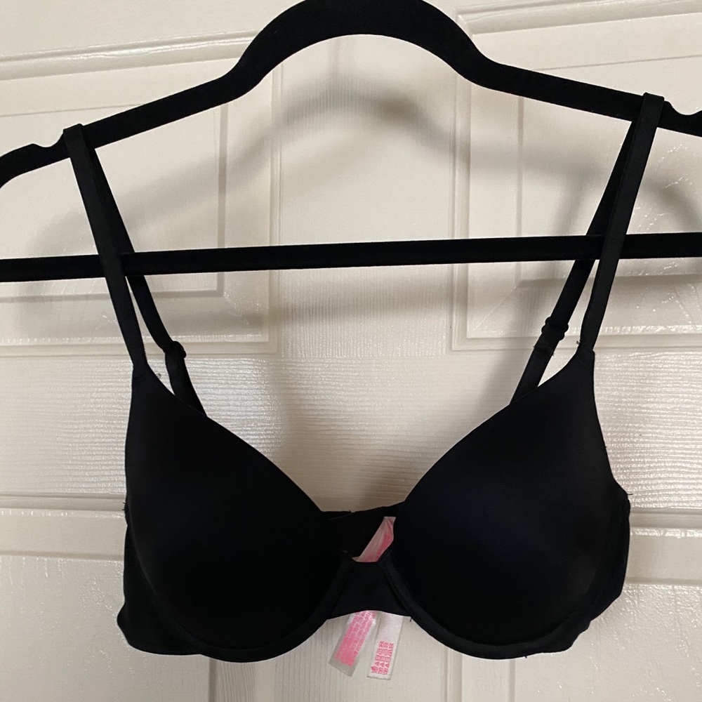 PINK wear everywhere tshirt bra